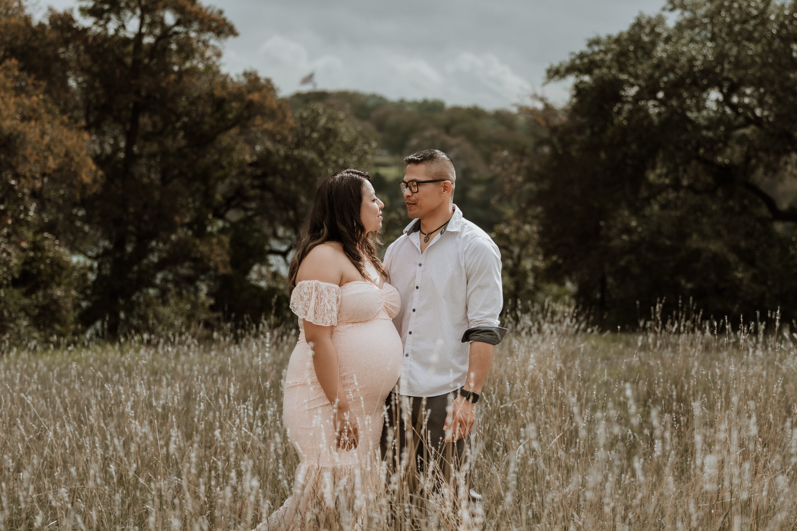 Austin couples Maternity photographer