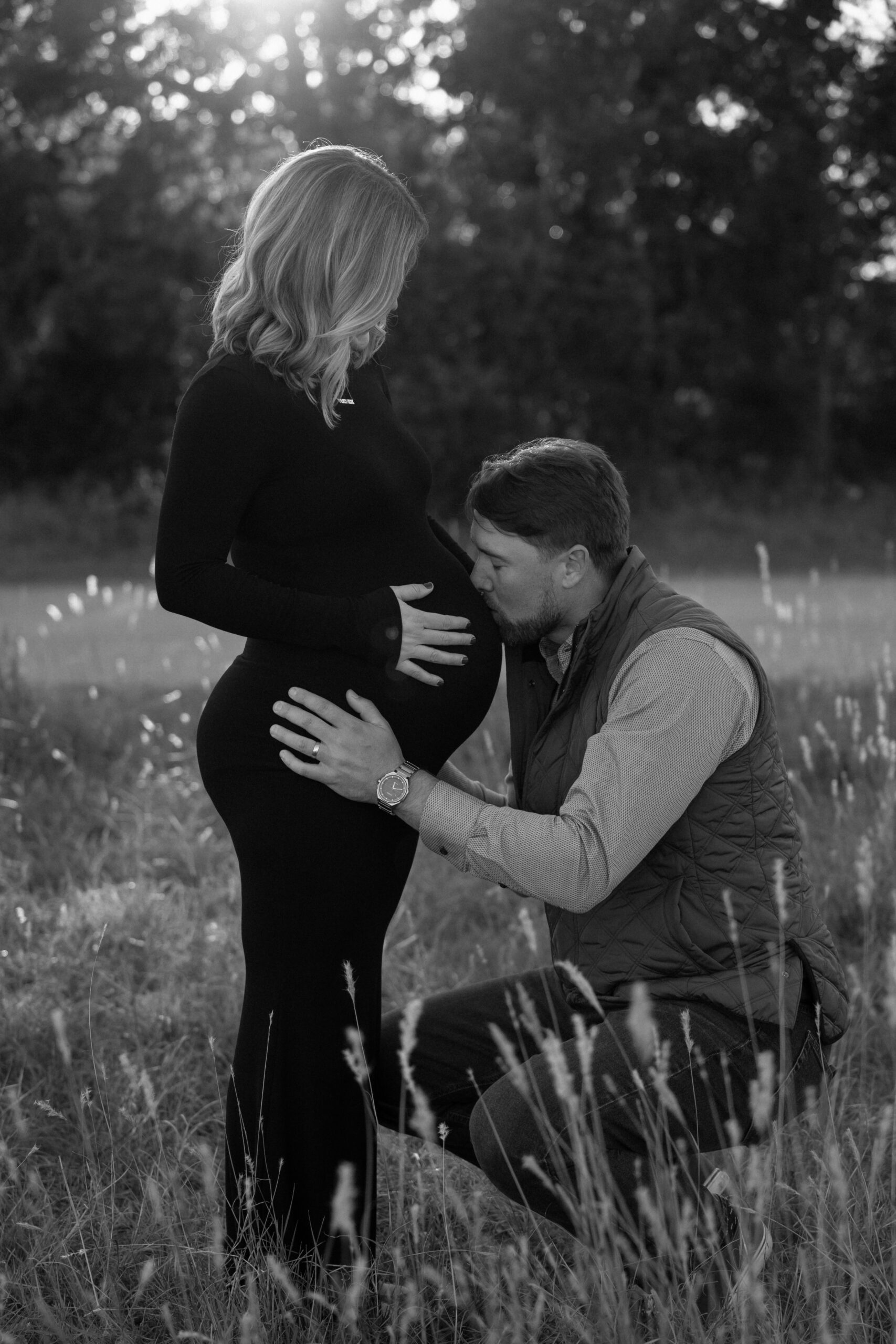 Black and white maternity photography